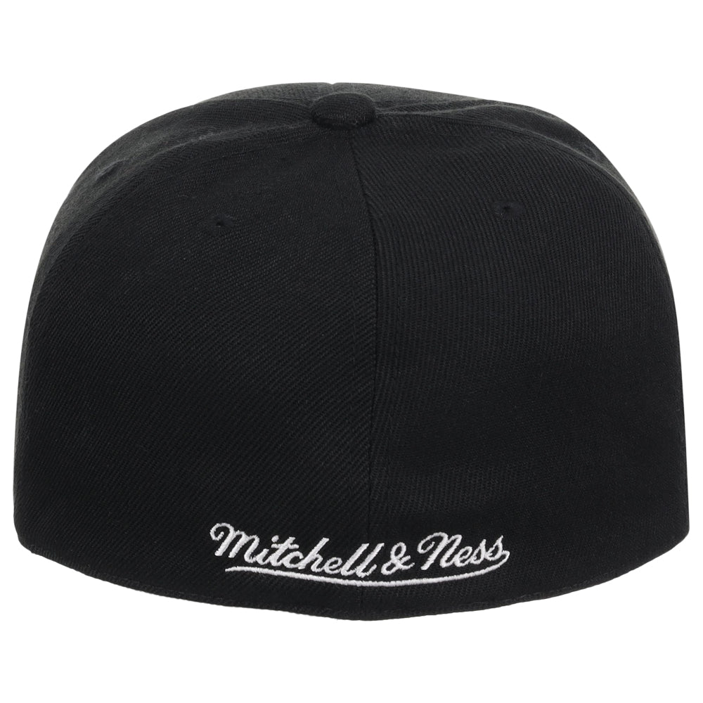 Mitchell & Ness Blank Fitted - Black