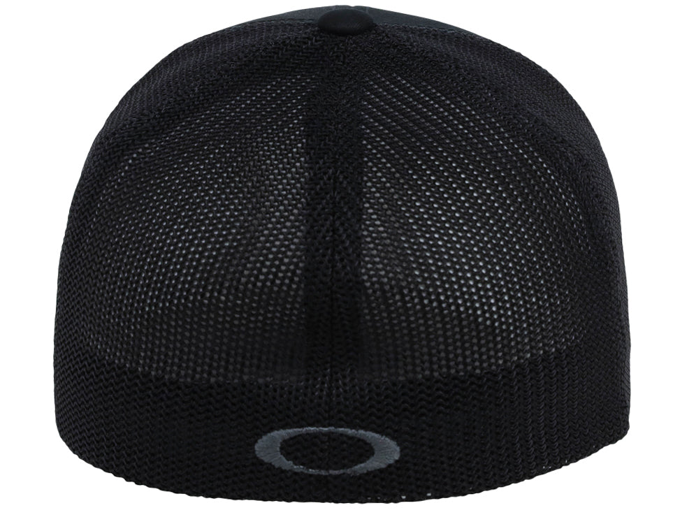 Oakley Golf Cresting Trucker - Black