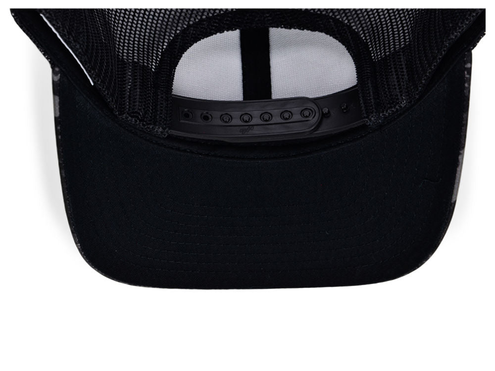 Flexfit Trucker Veil Camo - Black/Camo