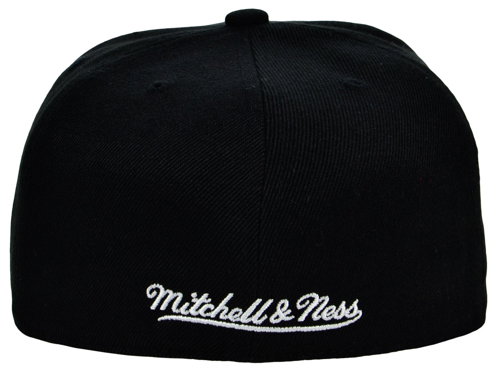 Mitchell & Ness Blank Fitted - Black