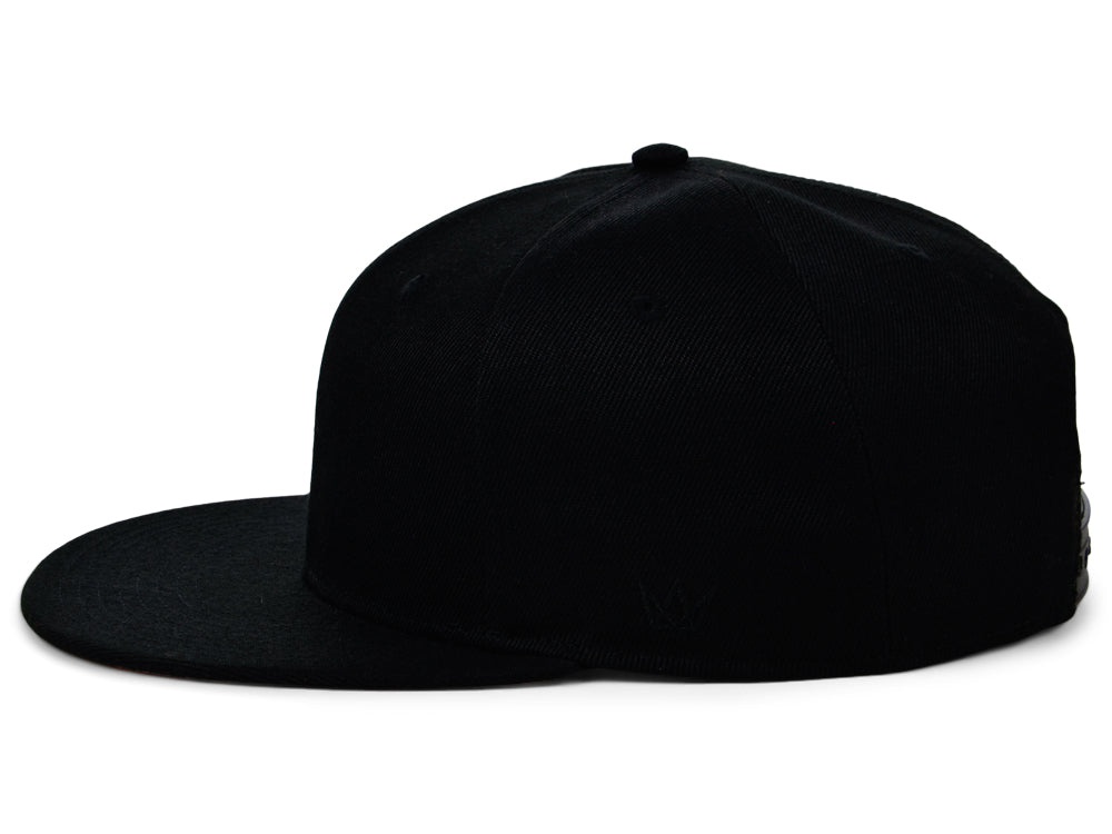 Crowns by Lids Essential UV Snapback - Black/Light Blue